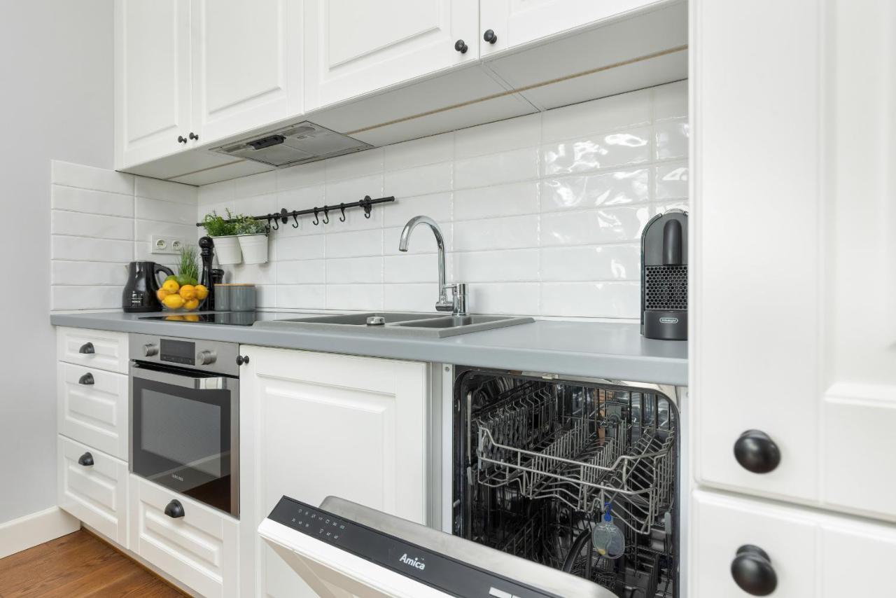 Cozy Apartment Gieysztora Wilanow By Noclegi Renters Varsavia Esterno foto